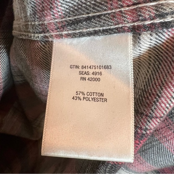 Adam Levine plaid shirt - Picture 5 of 5